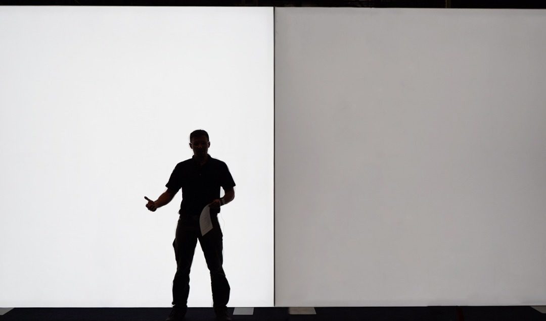 4 Things to Consider When Purchasing Your Next Fabric Lightbox